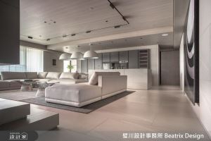 中島串連客餐廳、電視牆後整合書房與衣帽間！成就 60 坪高級能簡約風格宅_視覺圖