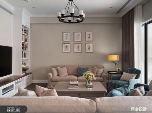 燕麥色美式風揭開早秋序幕！融入白色中島廚房、豐富櫃體收納機能，徜徉優雅美劇場域_視覺圖