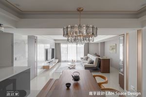 與山林共居的 70 坪混搭宅！精緻建材勾勒空間雛形，實踐如魚得水的自在生活_視覺圖
