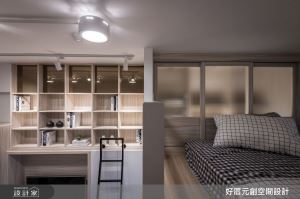 13坪的微型生活改造術！日式無印風夾層小宅，一次顧及採光、收納和空間感_視覺圖