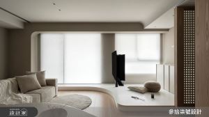 超療癒的奶茶色Ins風小宅！暖烘烘的開放式客廳，旋轉電視架劃出多功能室_視覺圖