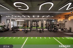 探索打造好身材的秘密基地!72坪中古屋翻身工業感健身房_視覺圖