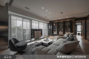 62坪亞灣區豪邸捨棄電視牆成就無敵景觀，簡約色彩佐精品家具描繪「家」的不凡氣韻_視覺圖