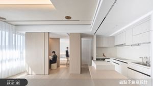 20坪退休宅翻轉成開放式可變空間，移動書房展現彈性生活_視覺圖