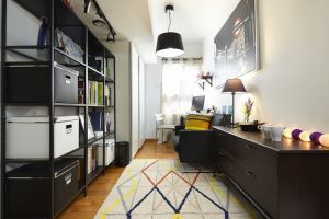 兩人齊心協力，將和式雜物間變身為美學品味小書房！_視覺圖