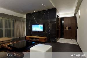 舊公寓改裝，多出閱讀區、大衛浴及餐廳_視覺圖