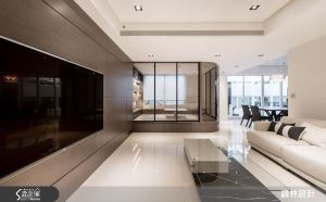 大刀闊斧改造，讓老屋變身低調內斂的現代禪大宅_視覺圖