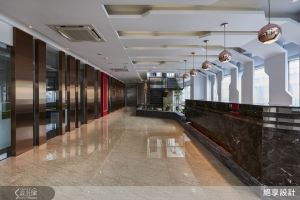 比回家更舒壓，通透、敞朗的自然風辦公空間！_視覺圖