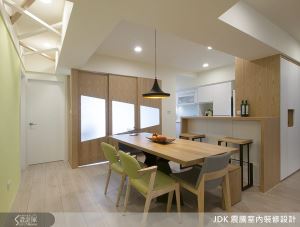 30年老屋拆掉裝潢　驚奇變身4代同堂樂齡宅_視覺圖