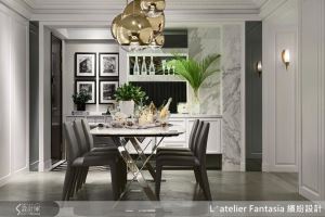 金色元素在空間中流動 簡約中不失華麗_視覺圖