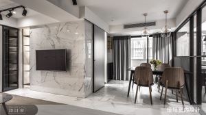 舊宅大改造！跨國老屋翻新變優雅黑白系美宅_視覺圖