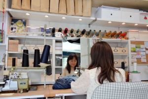 IKEA巧用多功能家具 2.5坪小裁縫店實現夢想 變大變美變方便_視覺圖