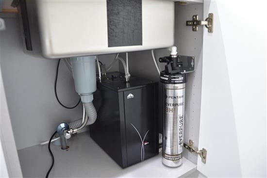 宮黛科技股份有限公司-宮黛GD-600櫥下型觸控式雙溫飲水機-宮黛GD-600櫥下型觸控式雙溫飲水機,宮黛,淨水飲水設備