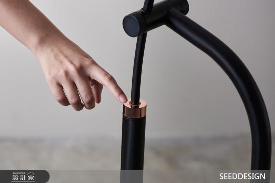 喜的精品燈飾 SEEDDESIGN-HERCULES LED 海克力士-HERCULES LED 海克力士,喜的精品燈飾 SEEDDESIGN,立燈