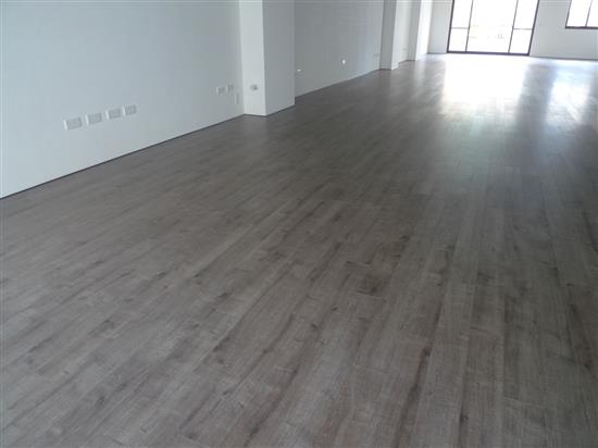 Robina 羅賓地板-SG-O118RC 鋸切橡木(窄版)-SG-O118RC 鋸切橡木(窄版),Robina 羅賓地板,超耐磨木地板