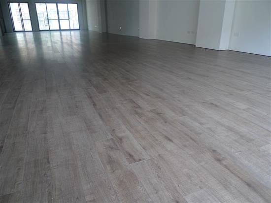 Robina 羅賓地板-SG-O118RC 鋸切橡木(窄版)-SG-O118RC 鋸切橡木(窄版),Robina 羅賓地板,超耐磨木地板