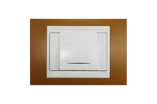 Plus單切冷光LED型開關 (三路、附蓋版)-插座、開關