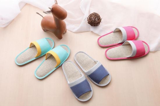 76017繽紛點點拼接室內蓆拖鞋-居家用品